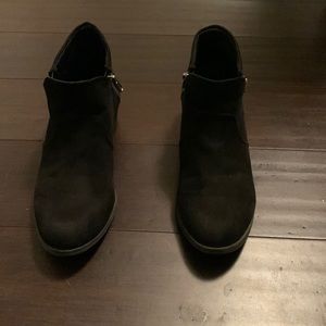 Sun & Stone ultrasuede booties, size 8